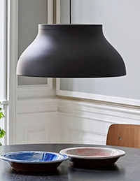 Schwarze Lampen und Leuchten